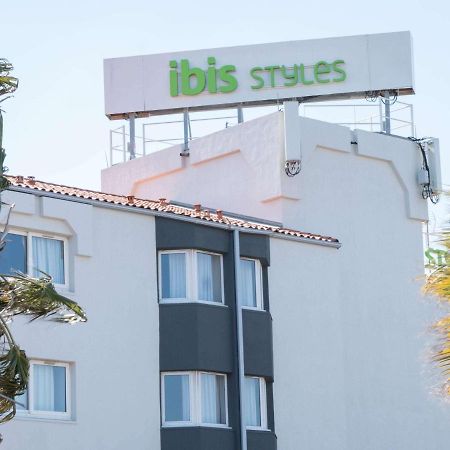 Ibis Styles Perpignan Canet En Roussillon Bagian luar foto