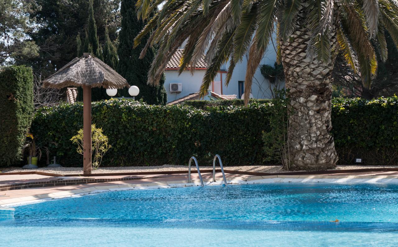 Ibis Styles Perpignan Canet En Roussillon Bagian luar foto