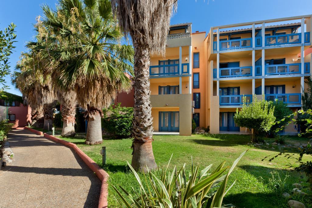 Ibis Styles Perpignan Canet En Roussillon Bagian luar foto