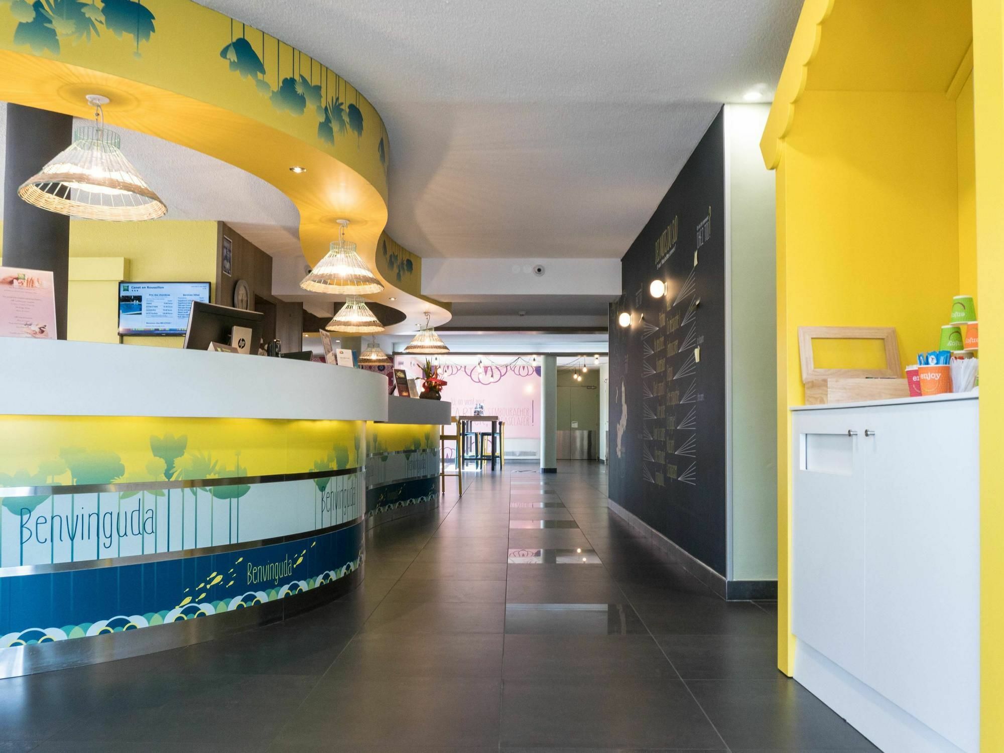 Ibis Styles Perpignan Canet En Roussillon Bagian luar foto