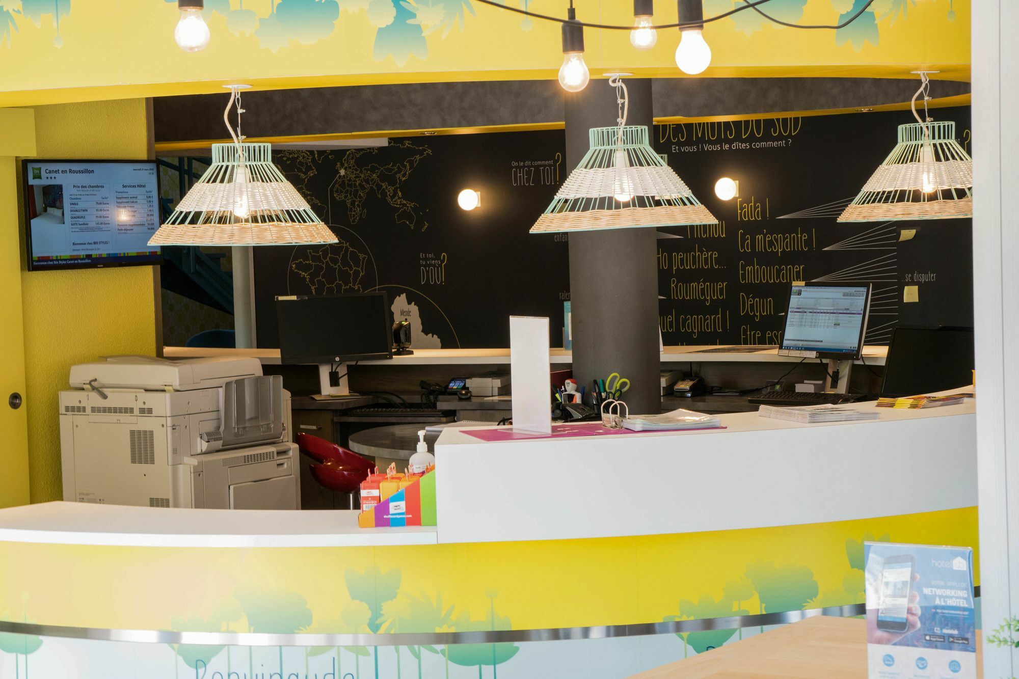 Ibis Styles Perpignan Canet En Roussillon Bagian luar foto