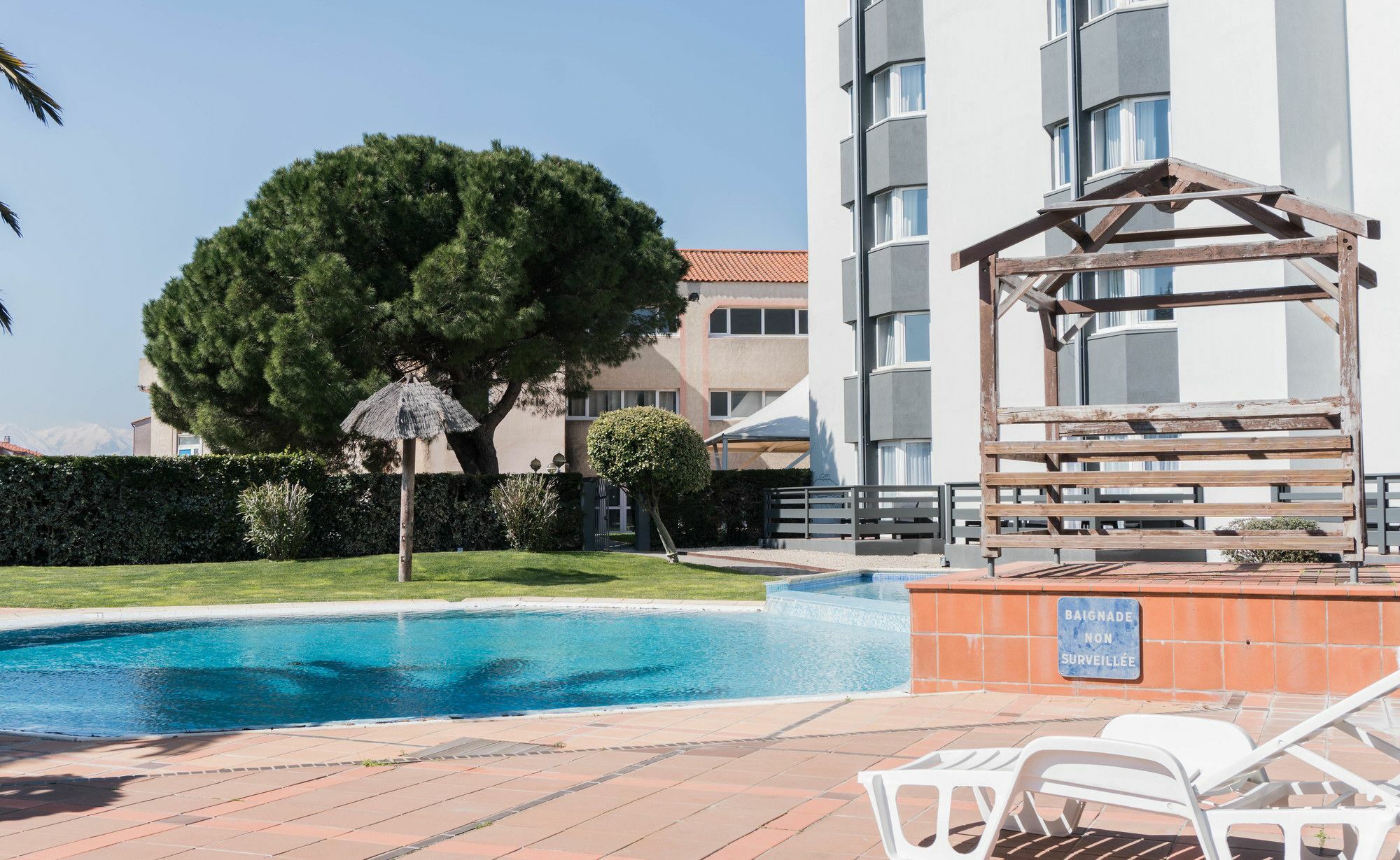 Ibis Styles Perpignan Canet En Roussillon Bagian luar foto