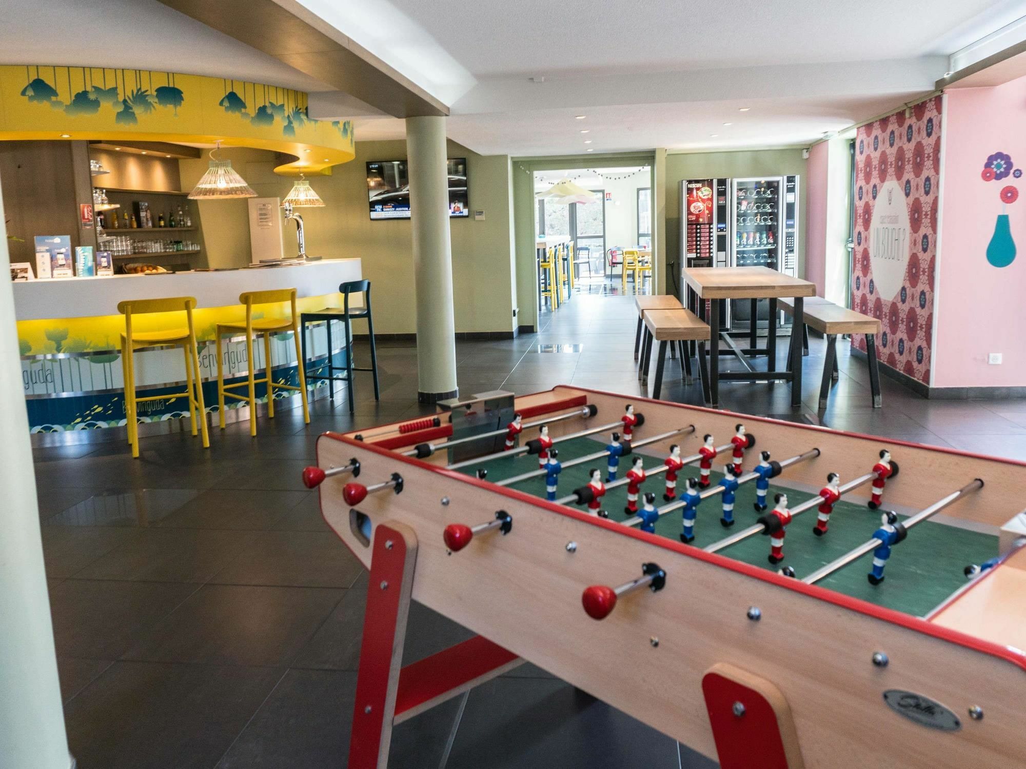 Ibis Styles Perpignan Canet En Roussillon Bagian luar foto