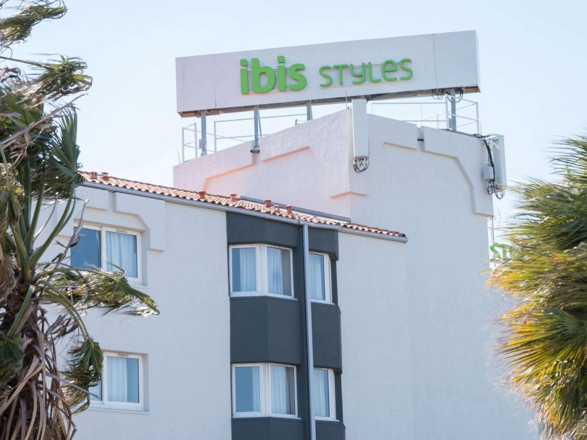 Ibis Styles Perpignan Canet En Roussillon Bagian luar foto